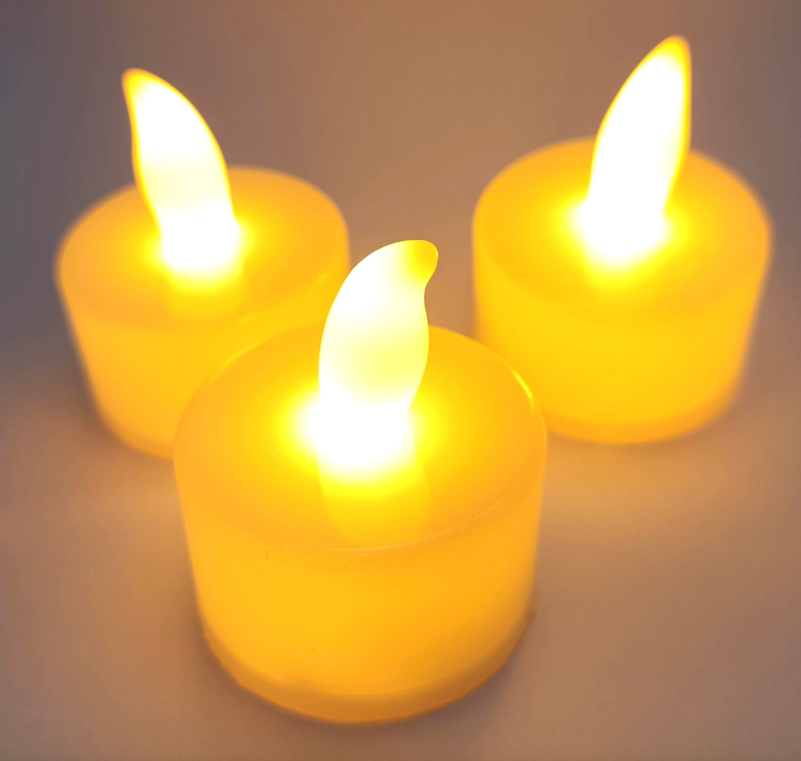 Świeca Plastikowa Swinging Candle Led pudełko 24szt - obrazek 5